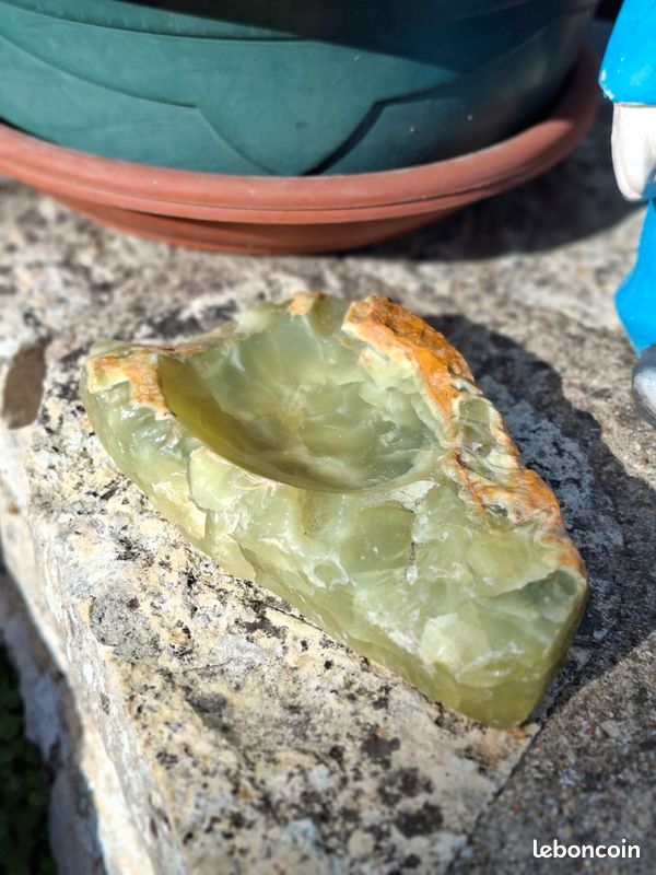Cendrier / vide-poche vintage en onyx vert – pierre naturelle (image 2)