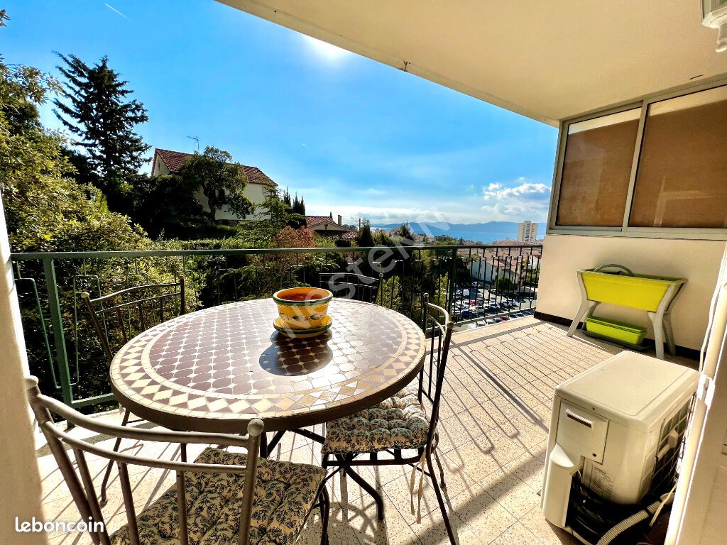 Appartement 3 pièces 57 m² · à Saint-Raphaël · 57 m² · 975 €