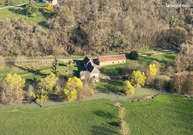 Moulin 7 pièces 254 m²