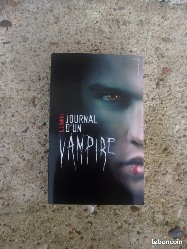 Vends livre L.J.SMITH JOURNAL D ' UN VAMPIRE en très bon état (image 1)