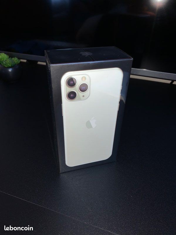 IPhone 11 Pro (image 2)