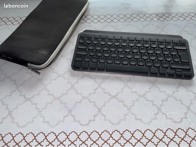 Clavier Logitech MX Keys Mini – QWERTY US, Compact, Rétroéclairé, Excellent État (image 1)