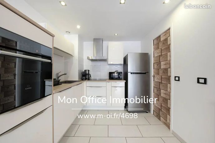 https://img.leboncoin.fr/api/v1/lbcpb1/images/3c/19/f9/3c19f94479da458b664ce517d11dda77d4e98735.jpg?rule=ad-image