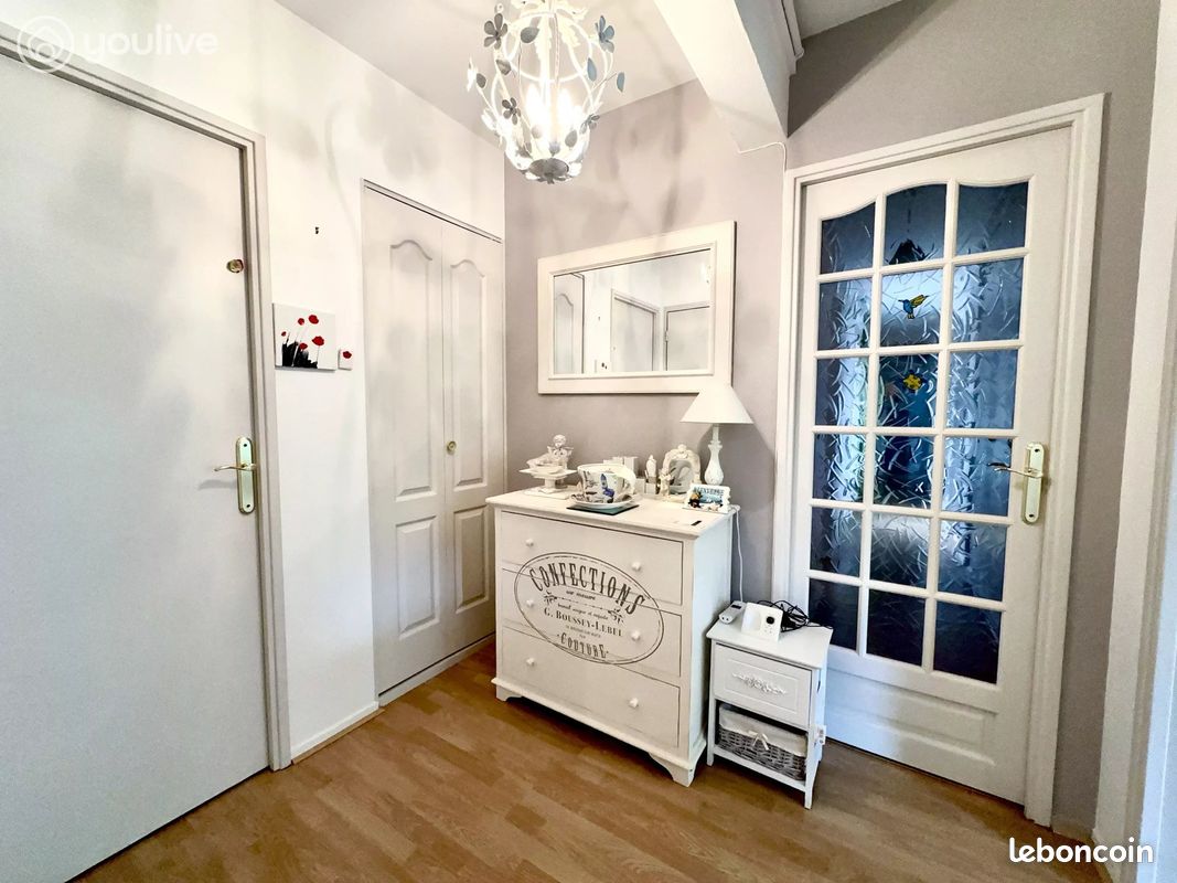 Appartement 4 pièces 106 m² · à Nantes · 106 m² · 230 000 €