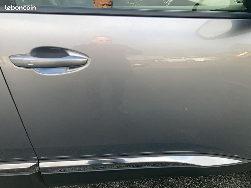PEUGEOT 3008 BlueHDi 130ch S&S BVM6 Allure (image 31)