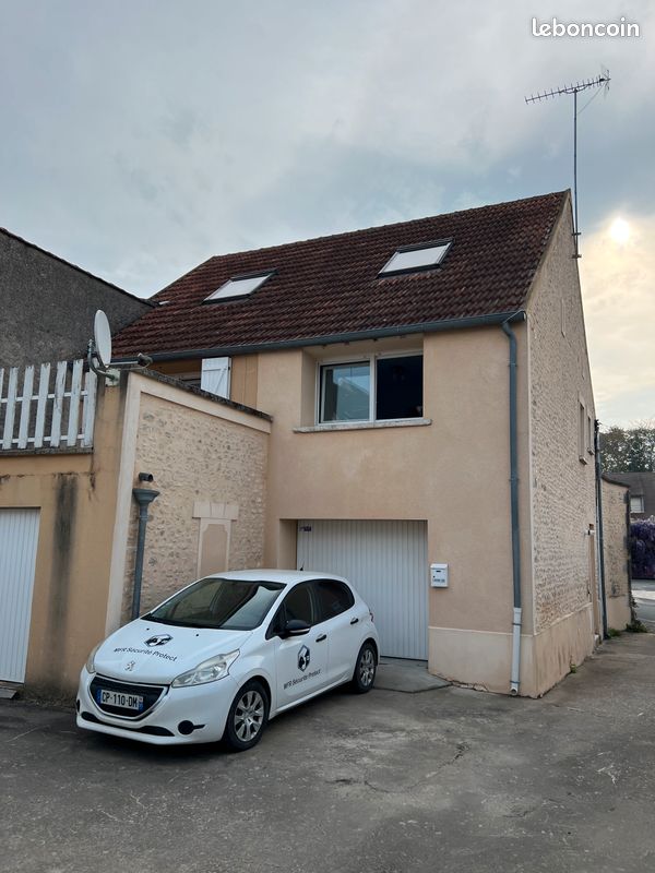 Maison 3 pièces 86 m² · à Angerville · 86 m² · 850 €/mois