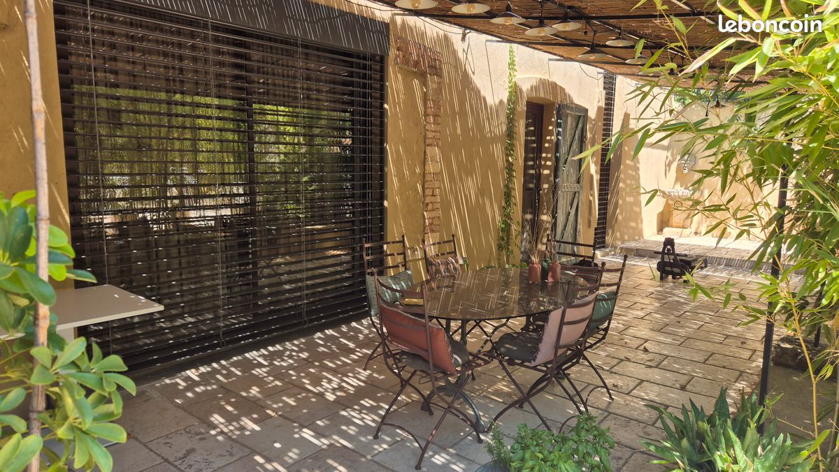 Maison 6 pièces 181 m² · à Nîmes · 181 m² · 695 000 €