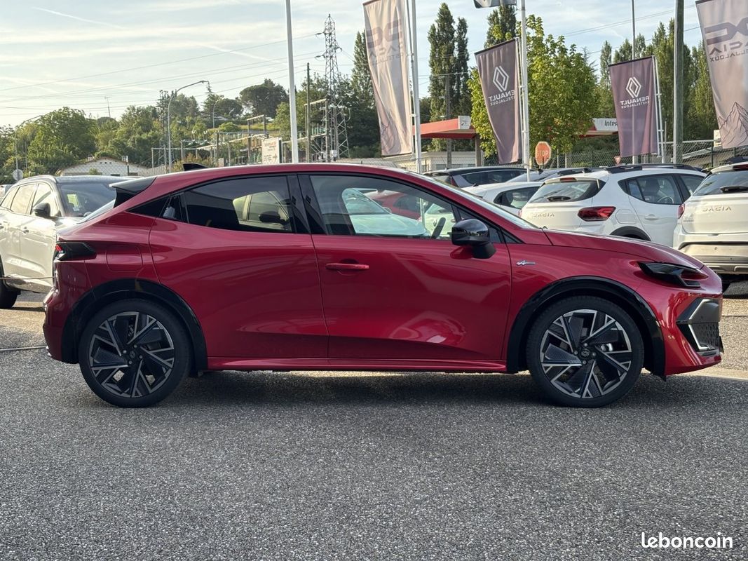 Renault Clio (6) esprit Alpine full hybrid E-Tech 160 ch (image 4)