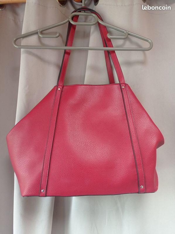 Sac à main rouge imitation cuir (image 2)