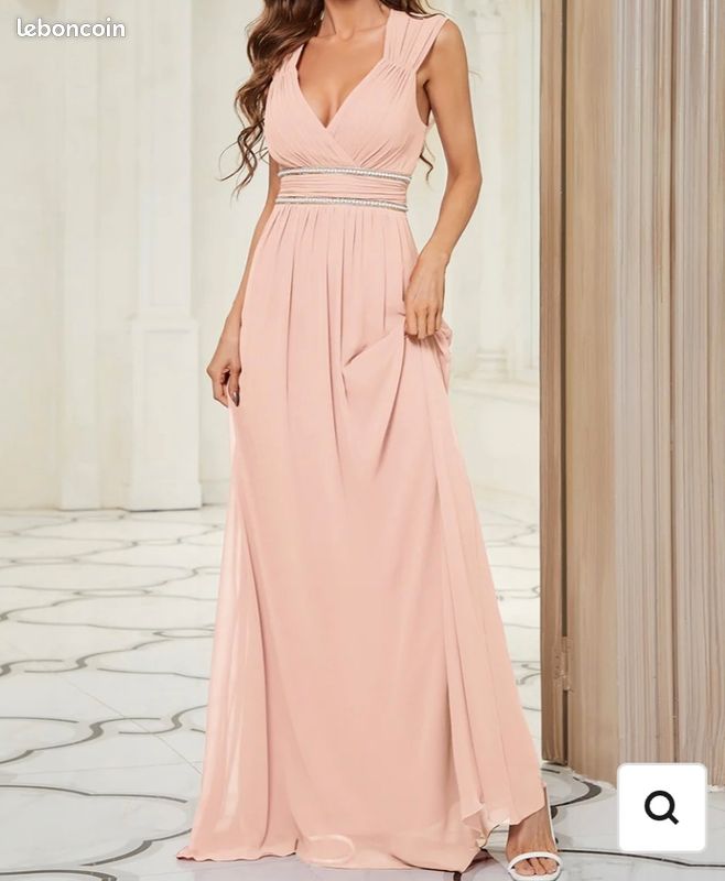Robe de demoiselle d'honneur et sa pochette (image 2)