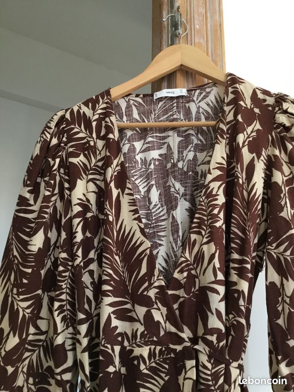 Robe cache coeur très belle matière bien coupée (image 2)