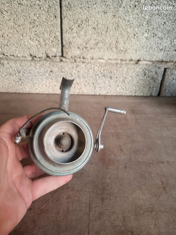 Moulinet De Pêche Ru-Mer 101 – Neuf Ancien Stock (NOS) à Cliquet