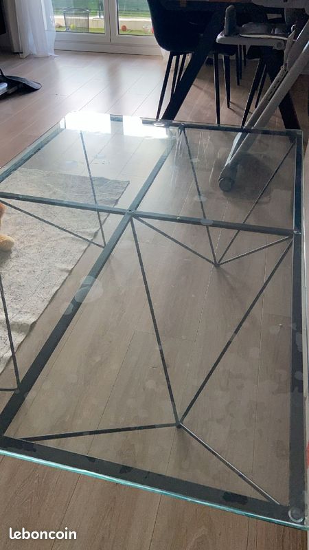 Table basse design en verre (image 2)