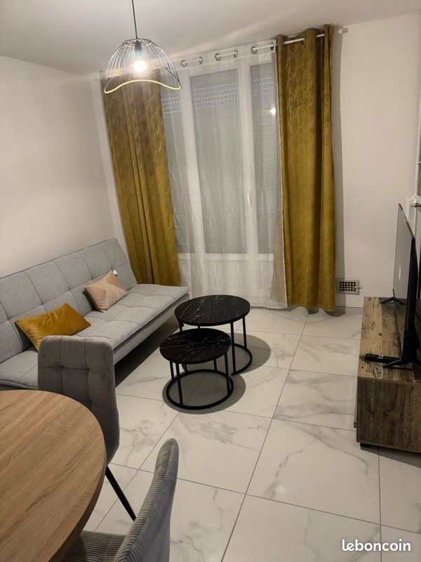 Appartement 2 pièces 40 m² · à Pont-Saint-Esprit · 40 m² · 600 €/mois
