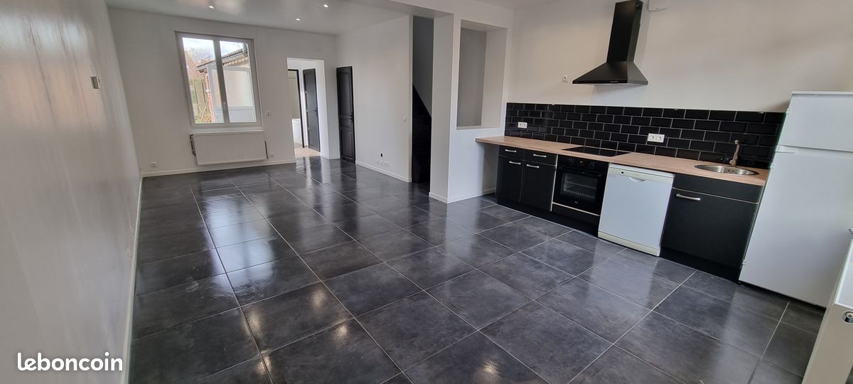Maison 6 pièces 90 m² · à Douvrin · 90 m² · 950 €/mois