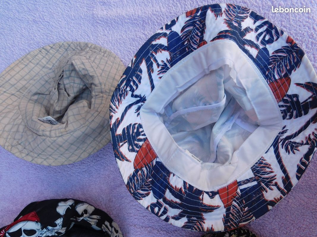 Lot De 2 Casquettes/chapeaux Divisés H&M Taille M/56 - Neufs Sans étiquettes - Frais De Port Gratuits UK
