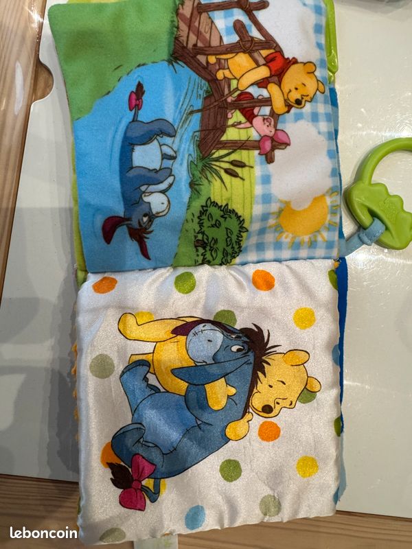 Peluche interactive Devine et découvre avec Winnie l’Ourson Tomy (image 9)