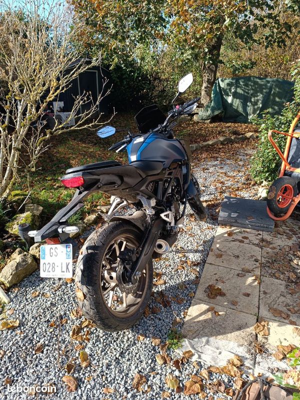 Vend honda cb 125 5000 km garantie 2 ans (image 3)