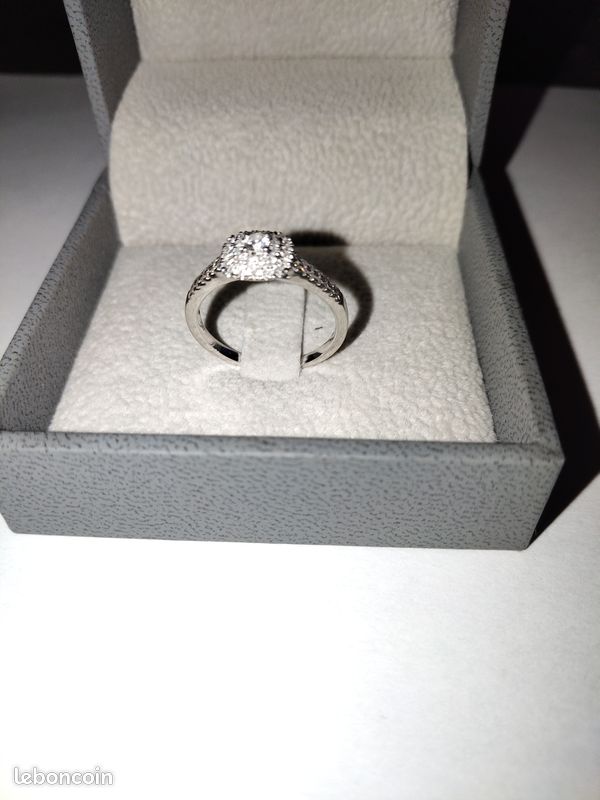 Bague solitaire diamant or blanc 750 (image 1)