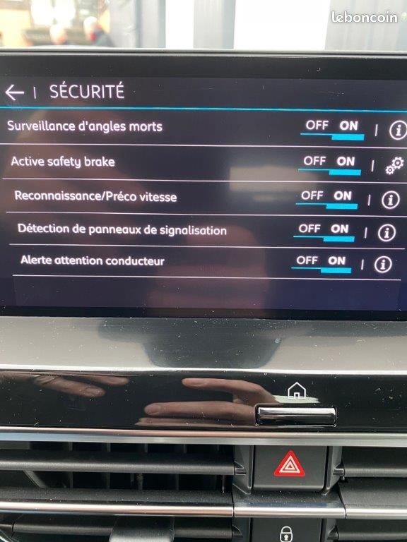CITROEN C4 III 1.2 PURETECH 130 S&S SHINE EAT8 - 48500km - Aides à la conduite/GPS/Caméra - Crit'air 1 (image 9)