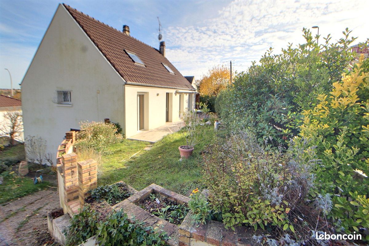 Maison 6 pièces 143 m² · à Vernouillet · 143 m² · 439 000 €