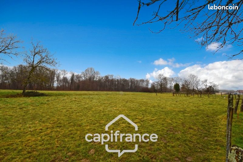 Terrain 16 788 m² Sagy · 39 000 €