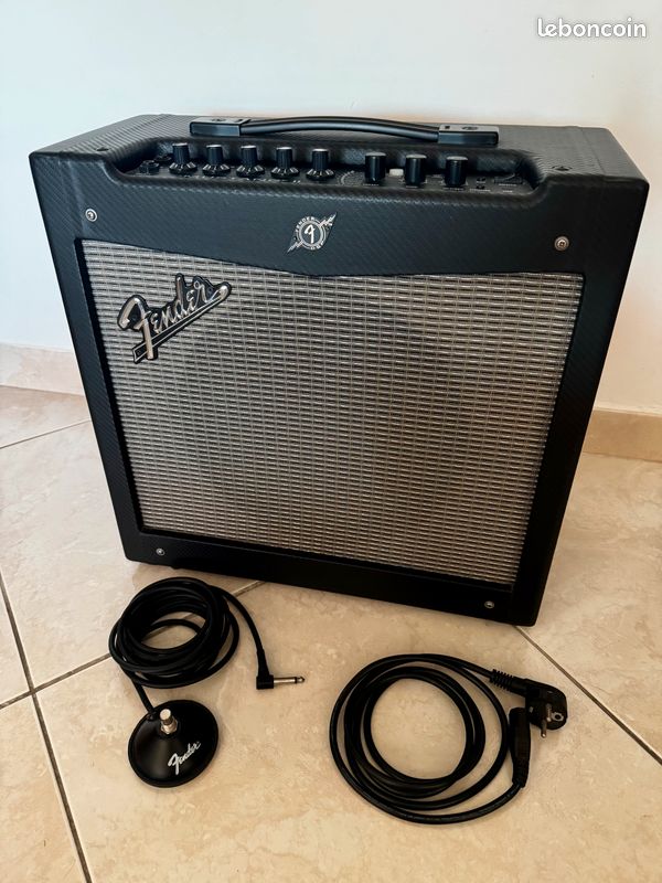 Ampli Fender Mustang II (image 1)