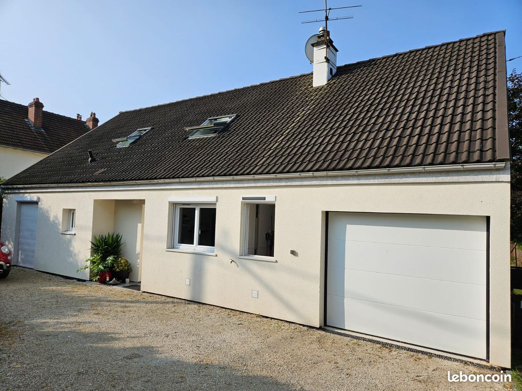 Maison 7 pièces 153 m² · à Amilly · 153 m² · 235 000 €