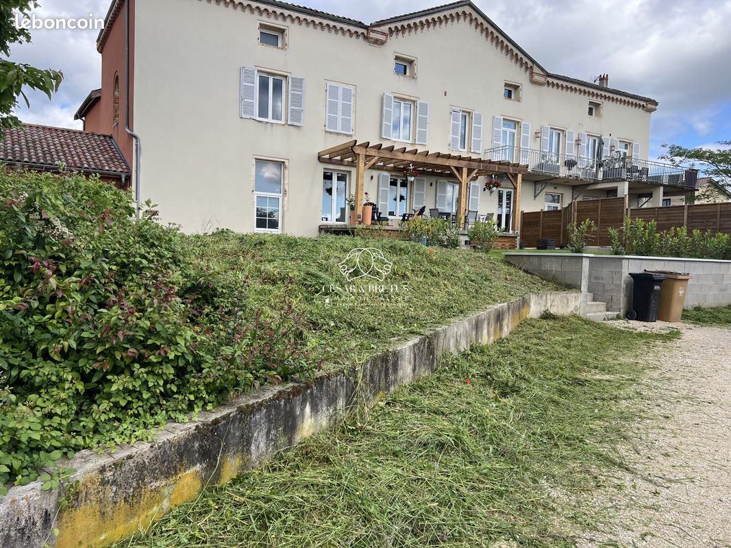 Appartement 4 pièces 110 m² · à Salles-Arbuissonnas-en-Beaujolais · 110 m² · 199 000 €