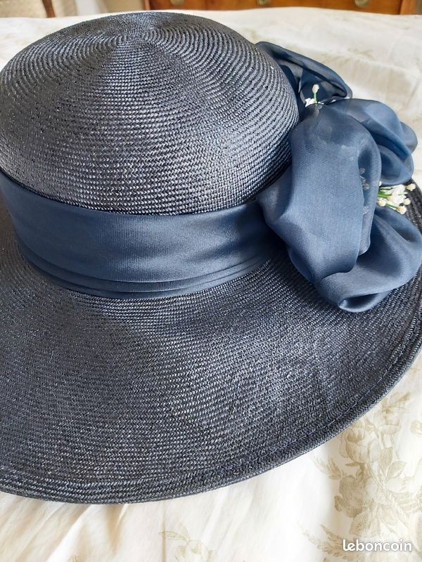 Chapeau En Paille à Large Bords Bleu Marine - Taille M - Occasion Bon État Estival