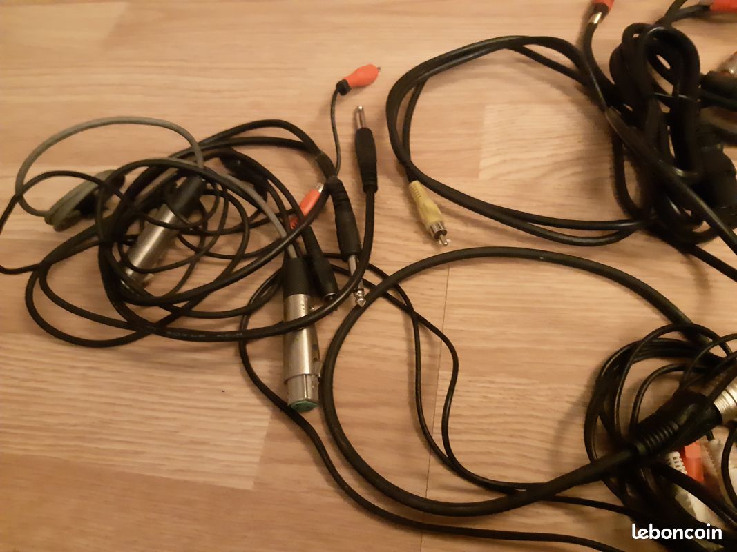 Différents câbles XLR, jack, RCA pour pièce ou réparation (image 3)