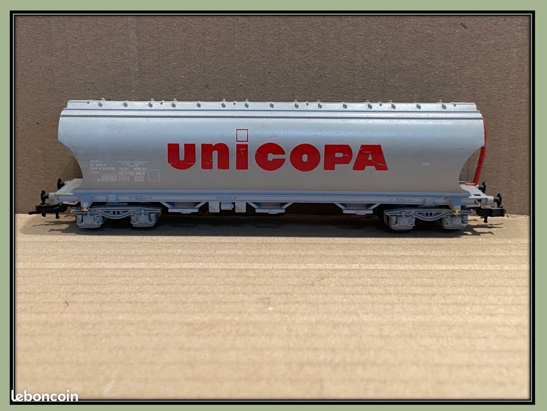 Lot De 7 Wagons Marchandises HO Jouef SNCF - UNICOPA, ARBEL, AGFA, Ciment - Boîtes Incluses