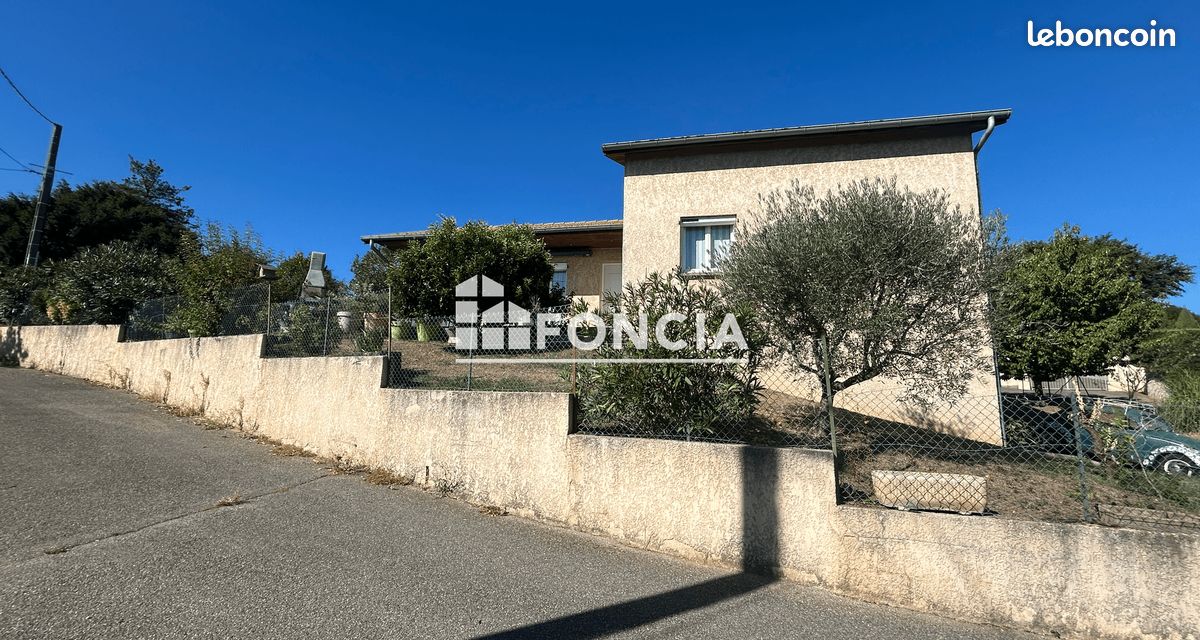 Maison 6 pièces 127 m² · à Sainte-Colombe · 127 m² · 1 300 €/mois