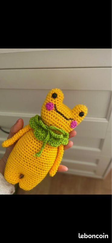 Grenouille au crochet faite main – Amigurumi (image 2)