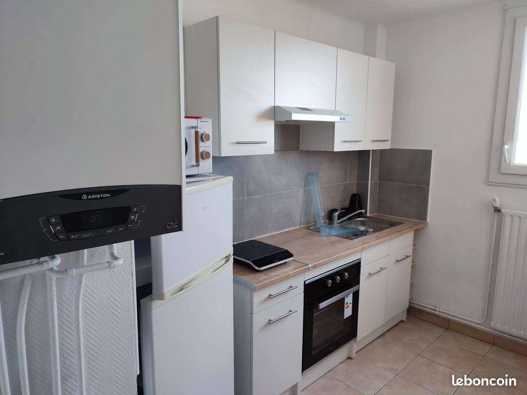 Appartement 2 pièces 42 m² · à Laval · 42 m² · 560 €/mois