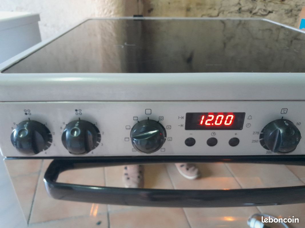Cuisinière vitrocéramiques Faure (image 6)