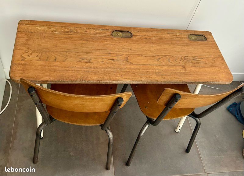 Table d’écolier vintage + 2 chaises – Style industriel (image 2)