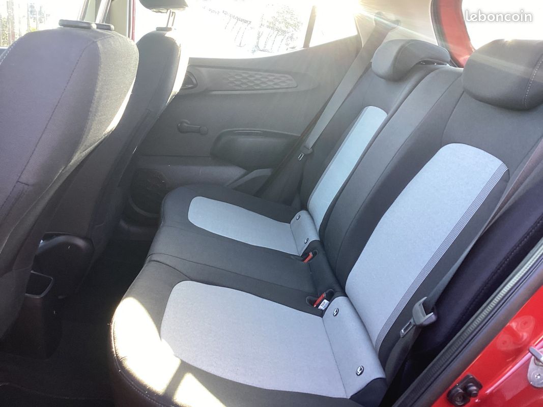 Hyundai i10 Initia ESSENCE (image 14)