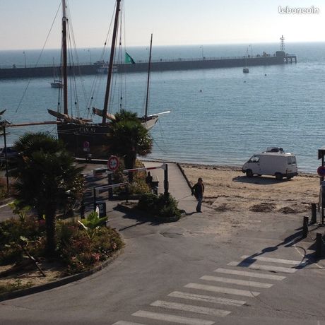 Appt vue sur mer port de la houle wifi gratuite