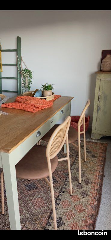 Table à manger 4/6 places (image 2)