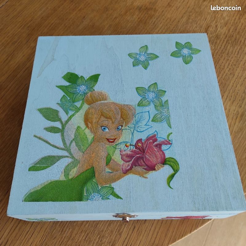 Boîte en bois remplie de perles (image 4)