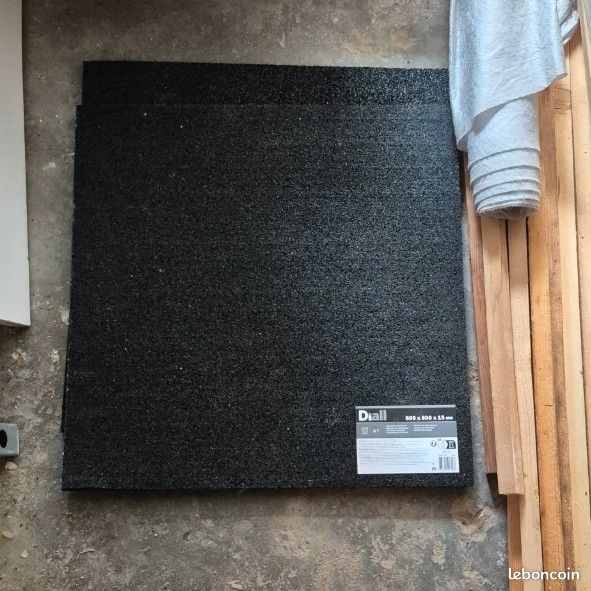Plaques (2) anti-vibration en caoutchouc neuves (image 1)