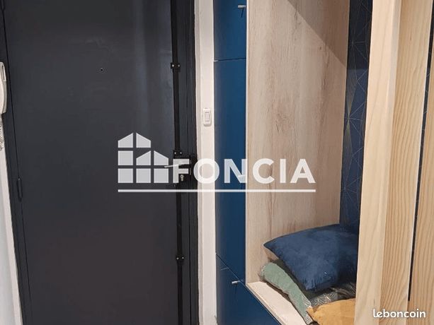https://img.leboncoin.fr/api/v1/lbcpb1/images/3c/2f/26/3c2f264aac4d852de55c2fe5824b9d52dd62f174.jpg?rule=ad-image