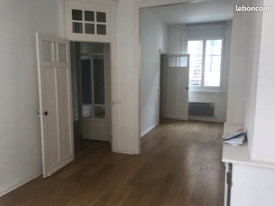 Immeuble 12 pièces 149 m² · à Lille · 148,8 m² · 560 000 €