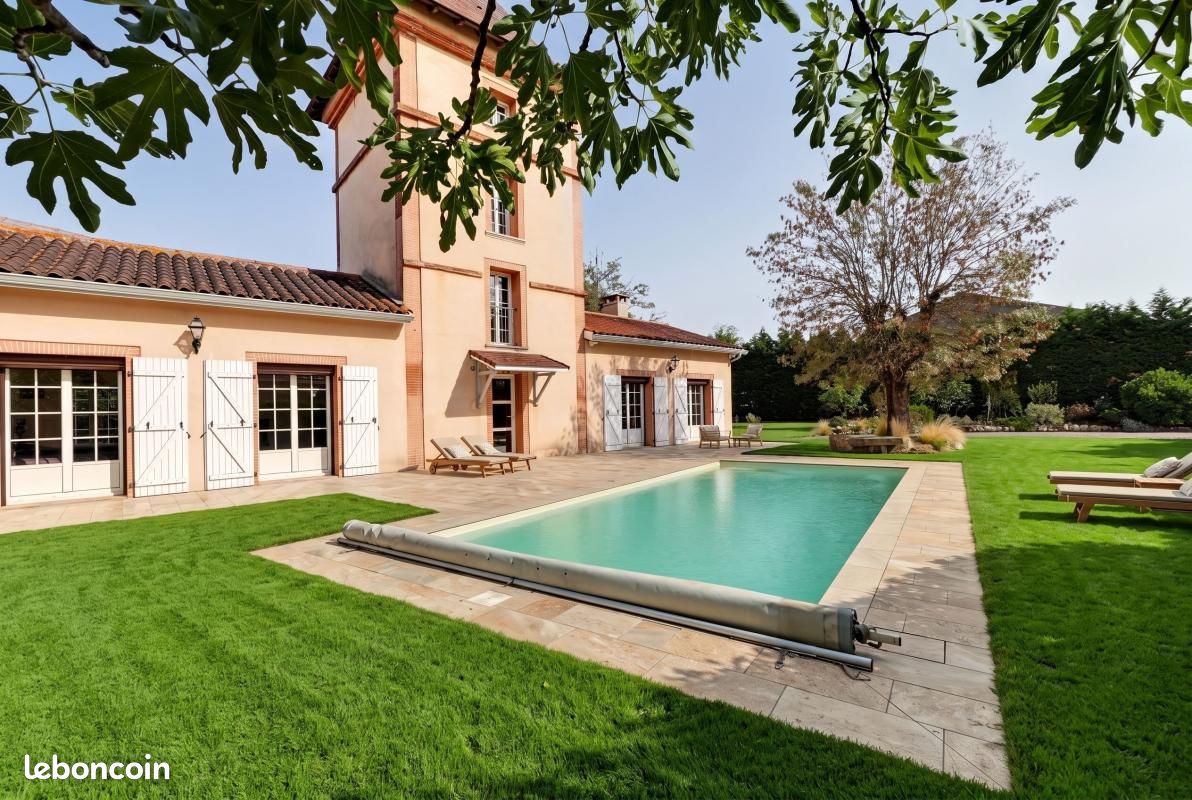 Maison 6 pièces 207 m² · à Cugnaux · 207 m² · 700 000 €