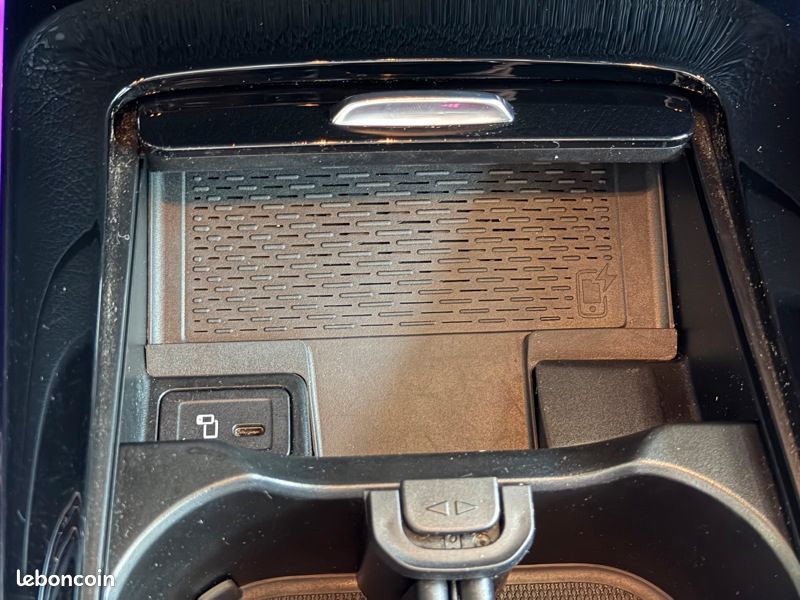 Mercedes EQA 250+ AMG Line (image 17)