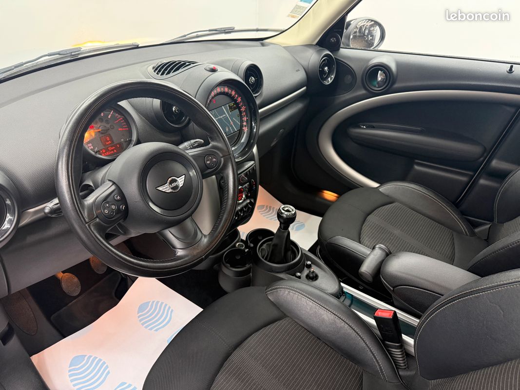 MINI Countryman LCI Phase II 1.6i 16V 122 CV / Kit Chaîne de Distribution NEUF / Xénons / GPS / Clim Auto / Livraison à domicile possible dans TOUTE la FRANCE (image 3)