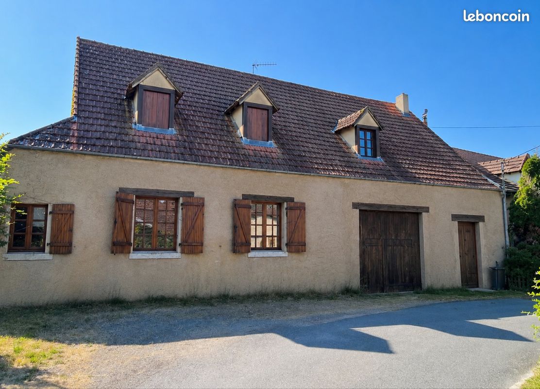 Maison 7 pièces 185 m² · à Thevet-Saint-Julien · 185 m² · 159 900 €