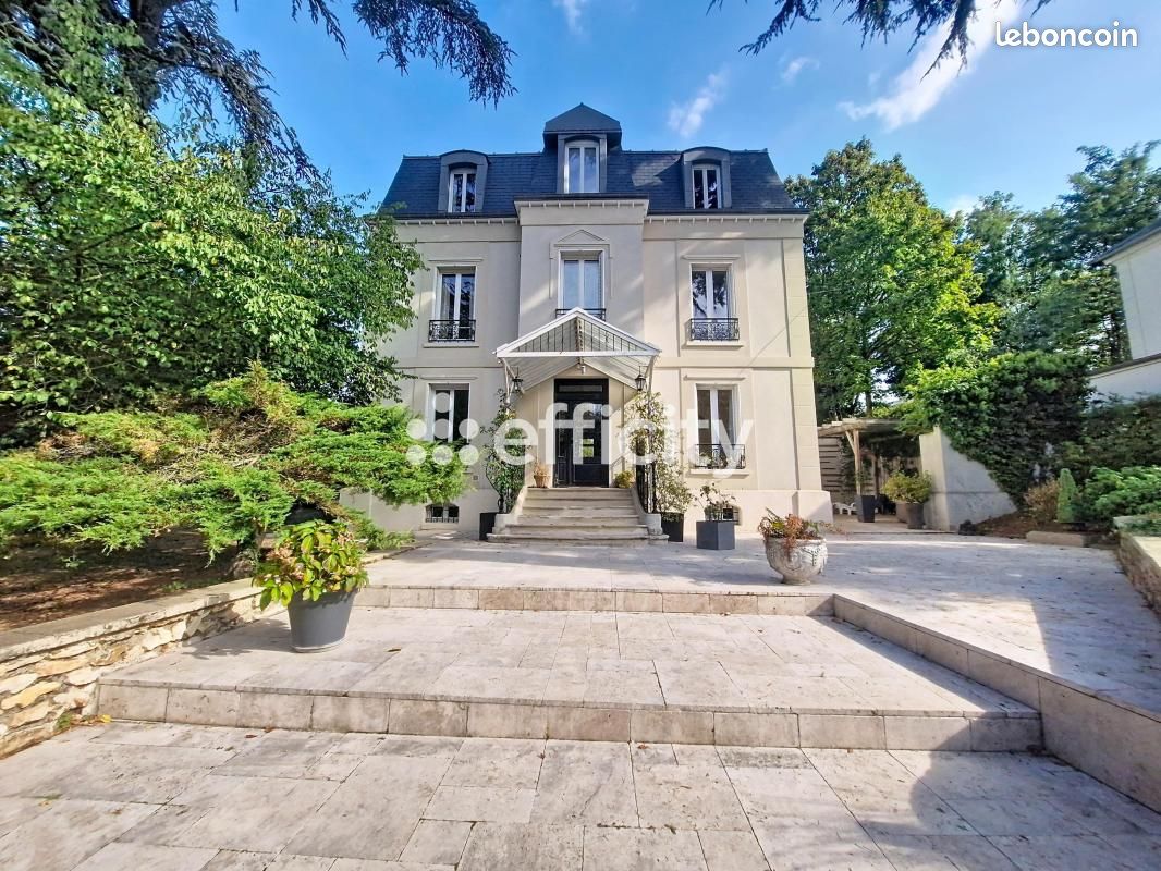 Maison 11 pièces 315 m² · à Montmorency · 315 m² · 1 548 000 €