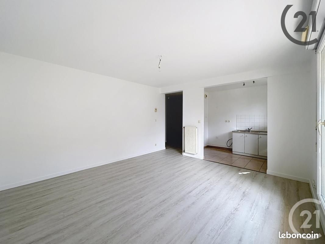 Appartement a louer brie-comte-robert - 3 pièce(s) - 57 m2 - Surfyn